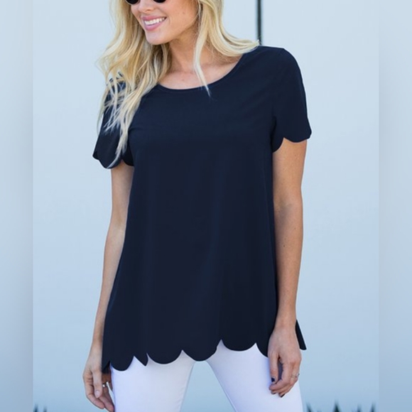 New Navy Lightweight Scallop-Hem Short-Sleeve Tee - Picture 2 of 3